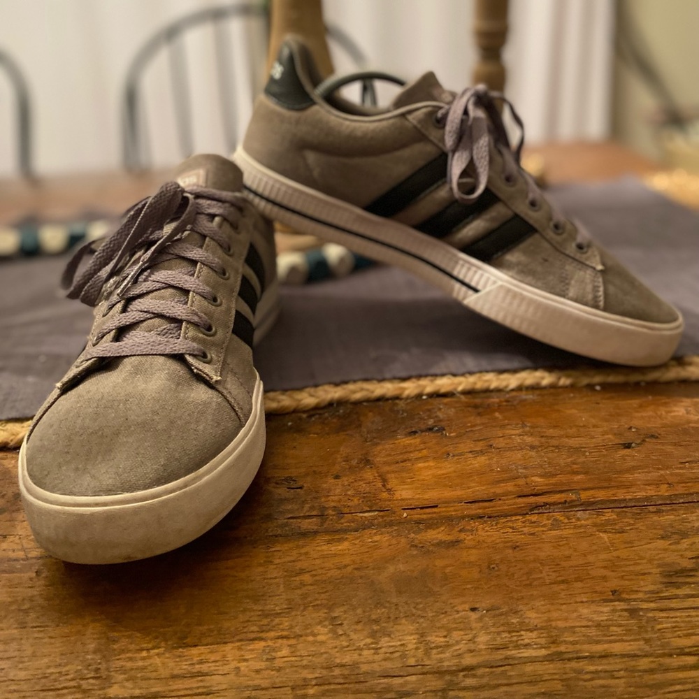 ADIDAS DAILY 3.0 SHOES. Mens Size‎ 9.5